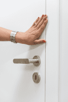 Stumpf einschlagende DURAT® Innentür Sandeiche Struktur quer mit Zarge